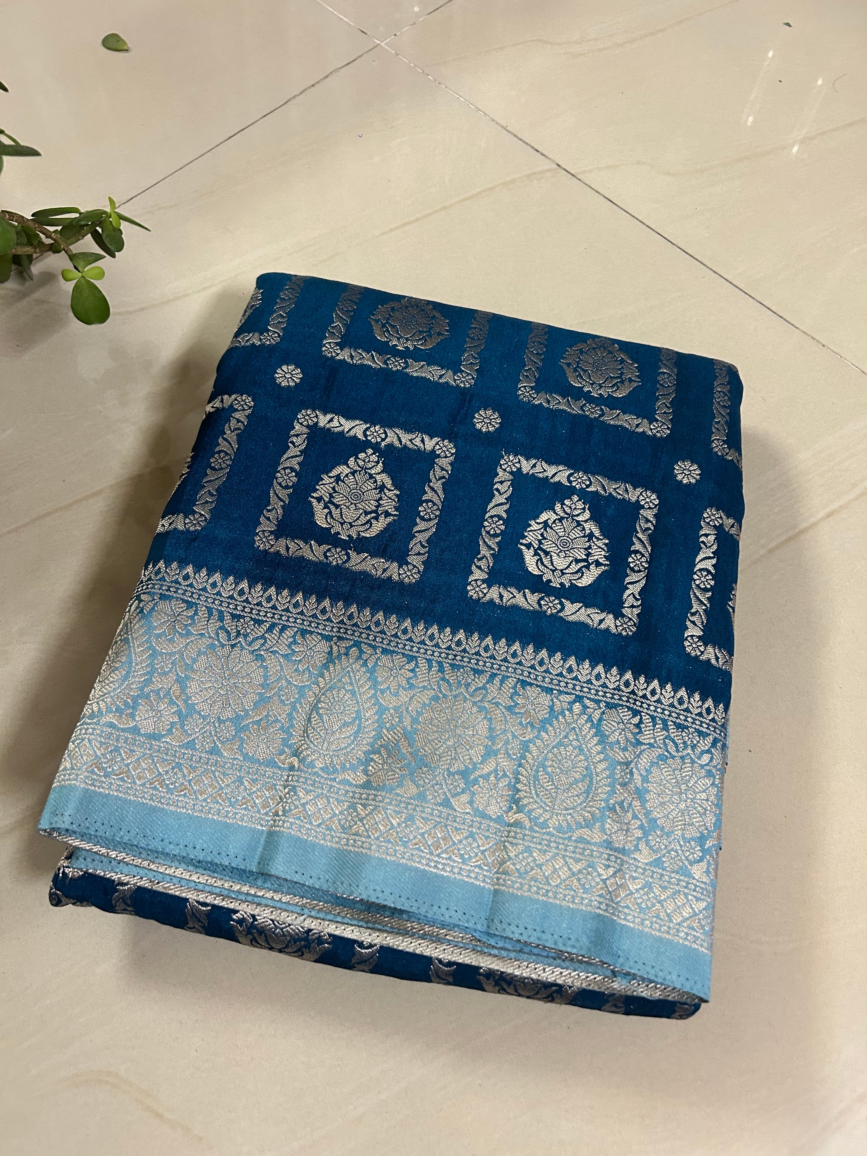 Chinnon pure Georgette Sarees