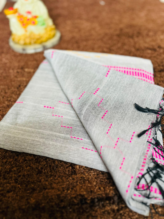 Plain Khadi Cotton Saree with Contrast Kalamkari Blouse