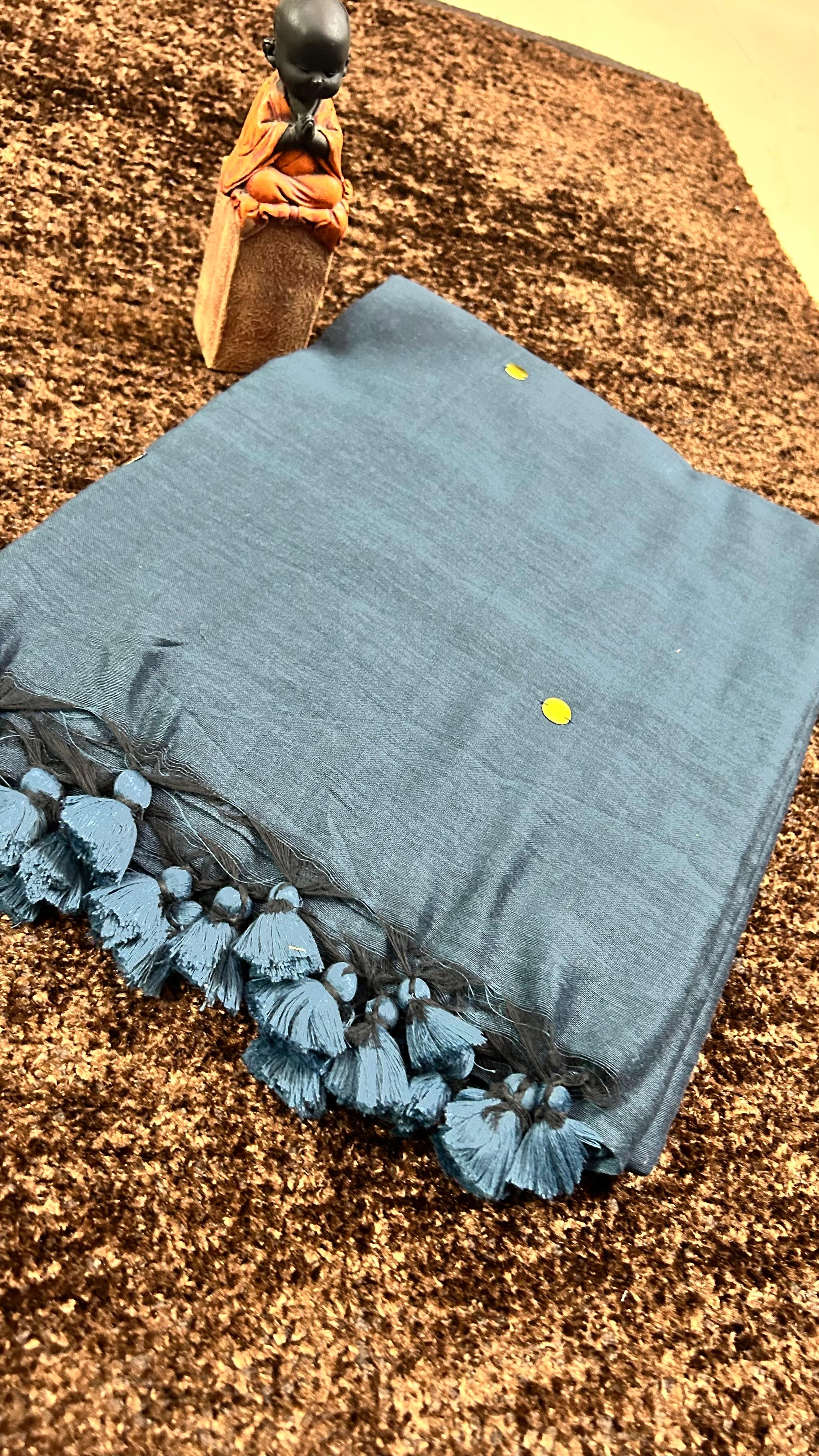 Plain Khadi Cotton Saree with Contrast Kalamkari Blouse