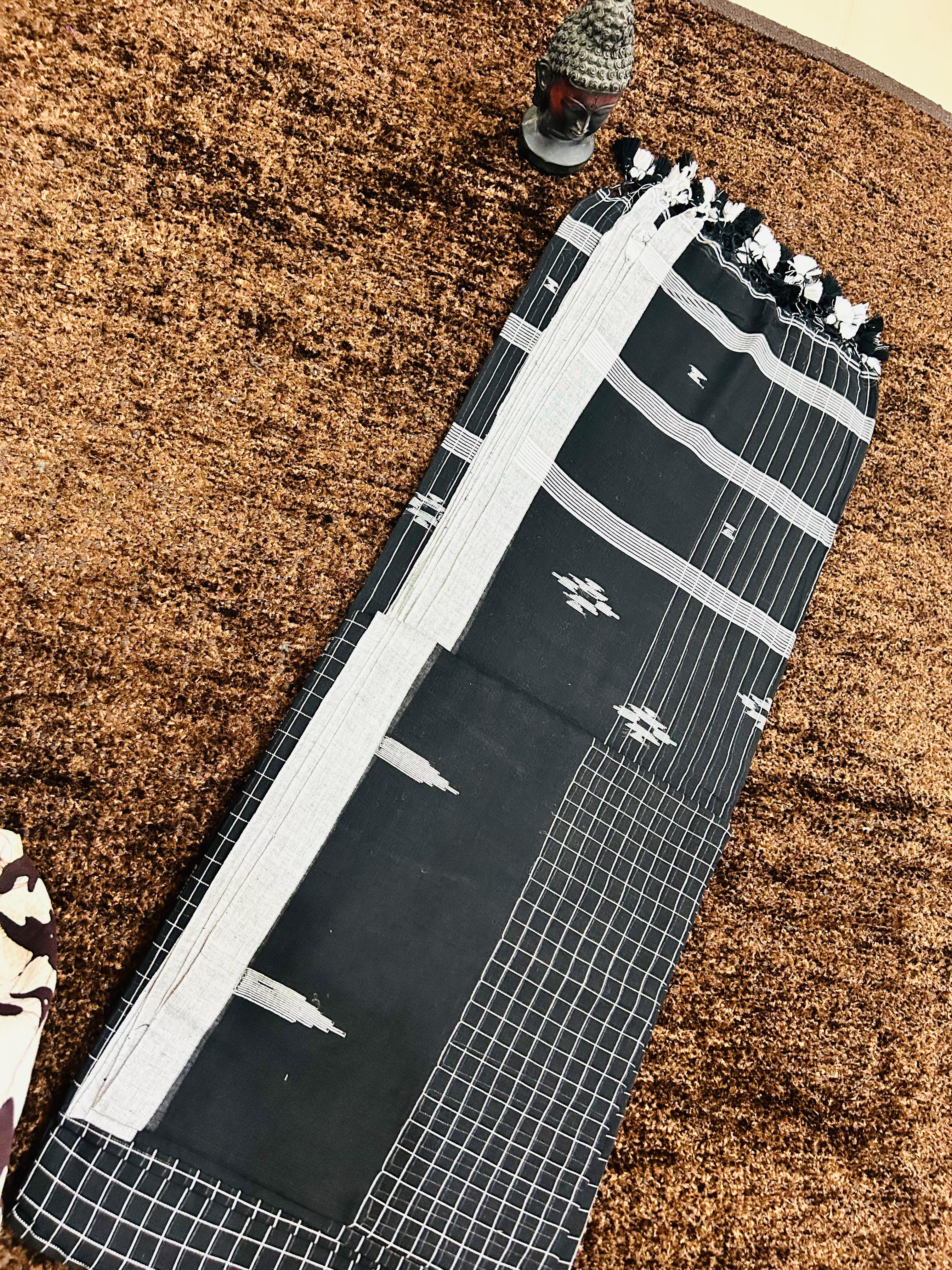 Plain Khadi Cotton Saree with Contrast Kalamkari Blouse